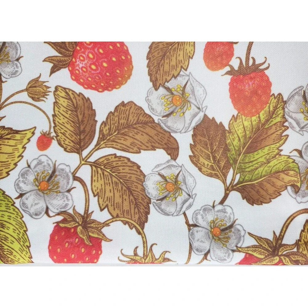 1 Printed Fabric Tablecloth, 70